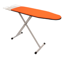 Încarcă imaginea în vizualizatorul Galerie, Masa de calcat plianta